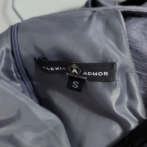 Alexia Admor Jeweled Neckline Dress - Picture 11 of 12